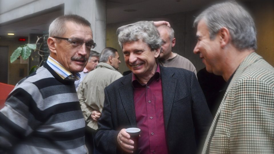 Zleva: Emil Viklický, Jiří Pavlica a redaktor Jiří Dohnal
