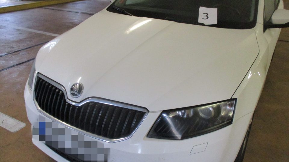 Český rozhlas nabízí k prodeji automobil značky ŠKODA Octavia III 1,6 TDI kombi (nabídka č. 2723)