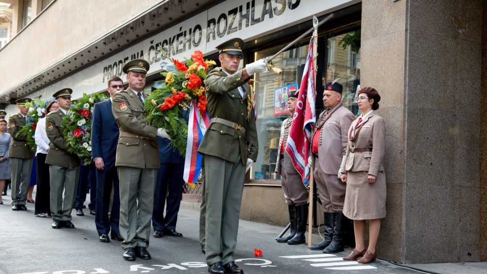 Český rozhlas připomněl 54. výročí okupace Československa pietním aktem