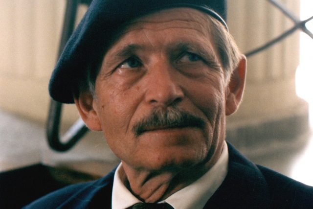 Jiří Kodet ve filmu Pelíšky | foto: Česká televize,  Total HelpArt T,  Collection ChristopheL via AFP,  Profimedia